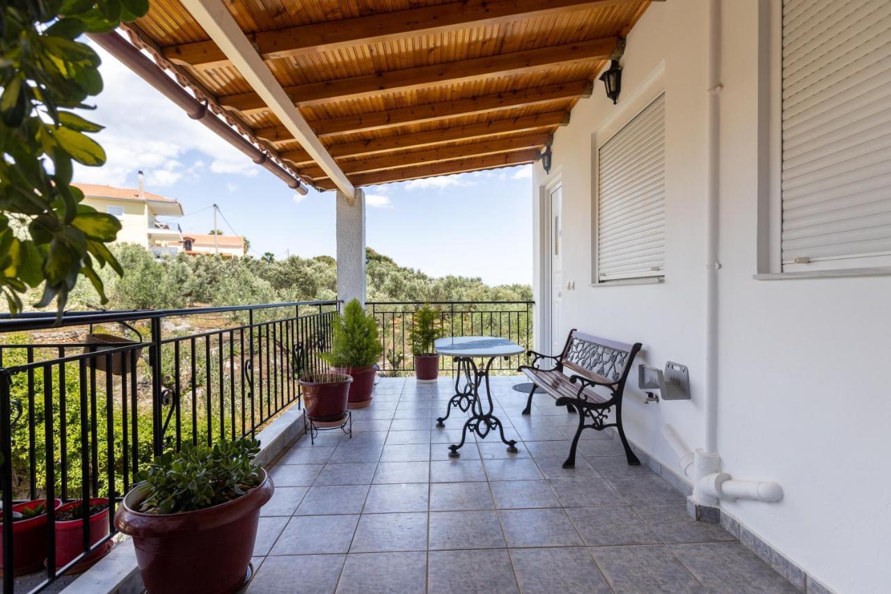 Αnastasia Apartments Mavrovoúnion Extérieur photo