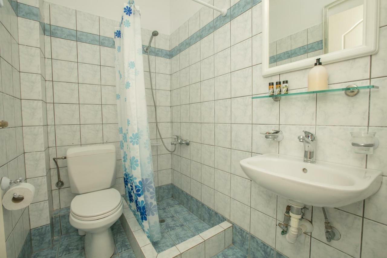 Αnastasia Apartments Mavrovoúnion Extérieur photo